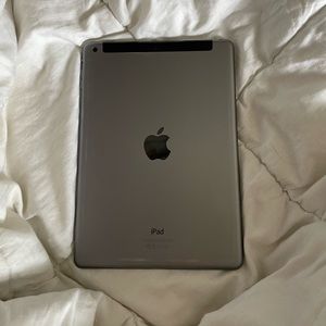 APPLE ipad air 1st generation